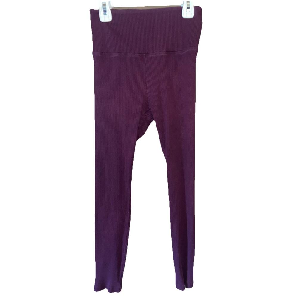 PINK Victoria’s Secret Ribbed YOGA Leggings Burgundy Sz M